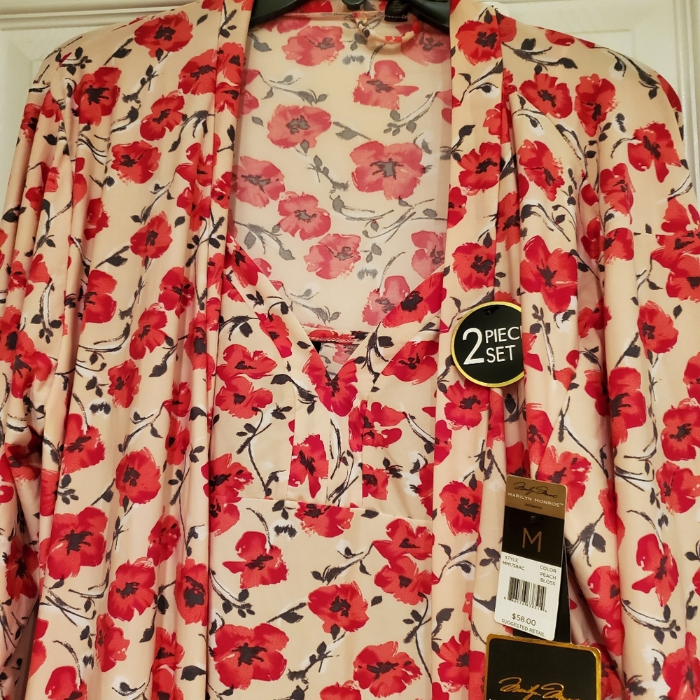 NWT Gown & Robe Set